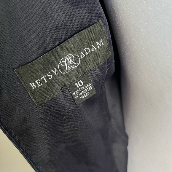 NWT. Betsy & Adam Metallic Cape Gown - Picture 6 of 15